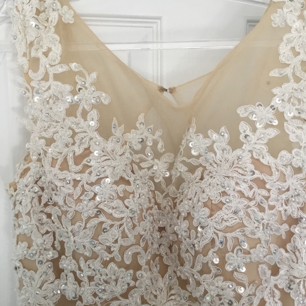 Wedding dress